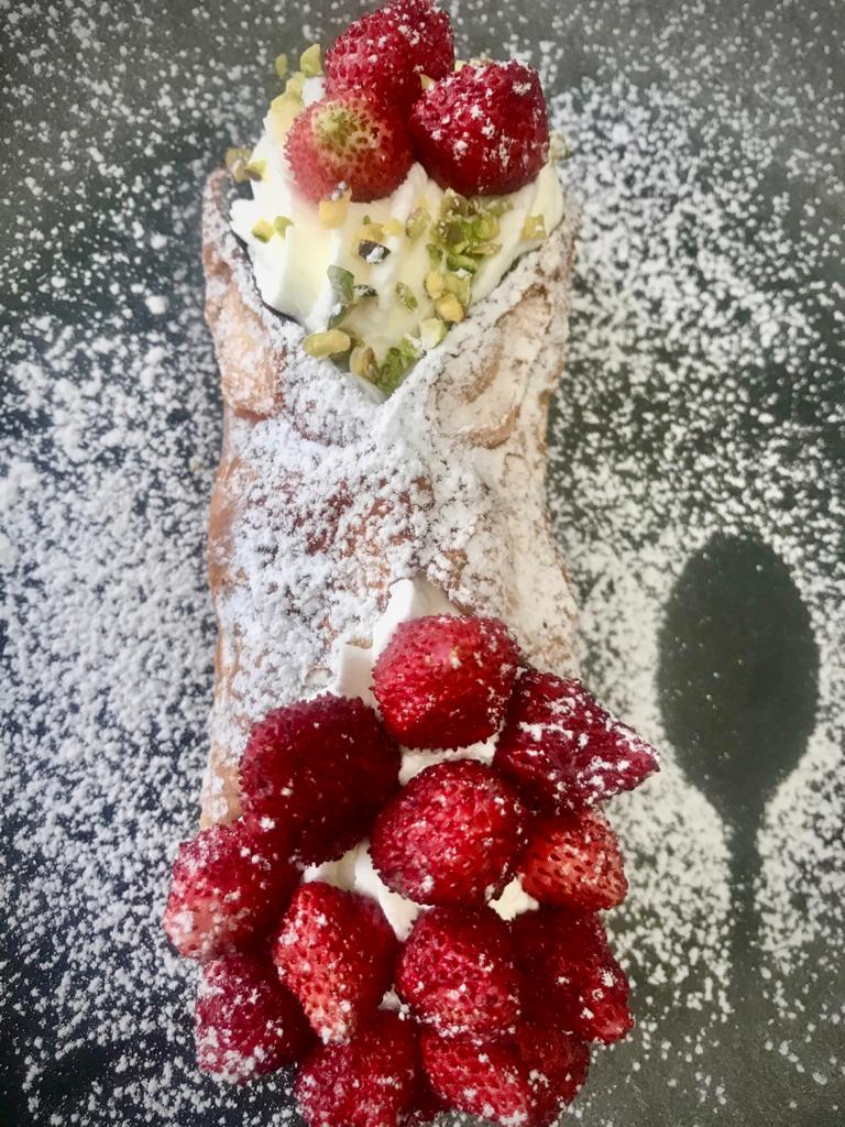 cannoli panna e fragoline