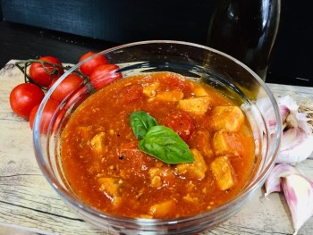 sugo pomodorino e pesce spada sugo pomodorino e pesce spada