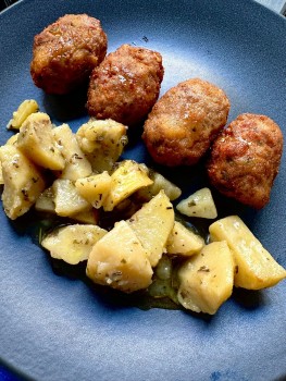 WhatsApp Image 2022 11 10 at 13.01.48 WhatsApp Image 2022 11 10 at 13.01.48