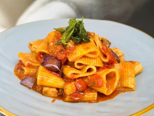 SUGO DI CILIEGINO, PESCE SPADA E MELANZANE
